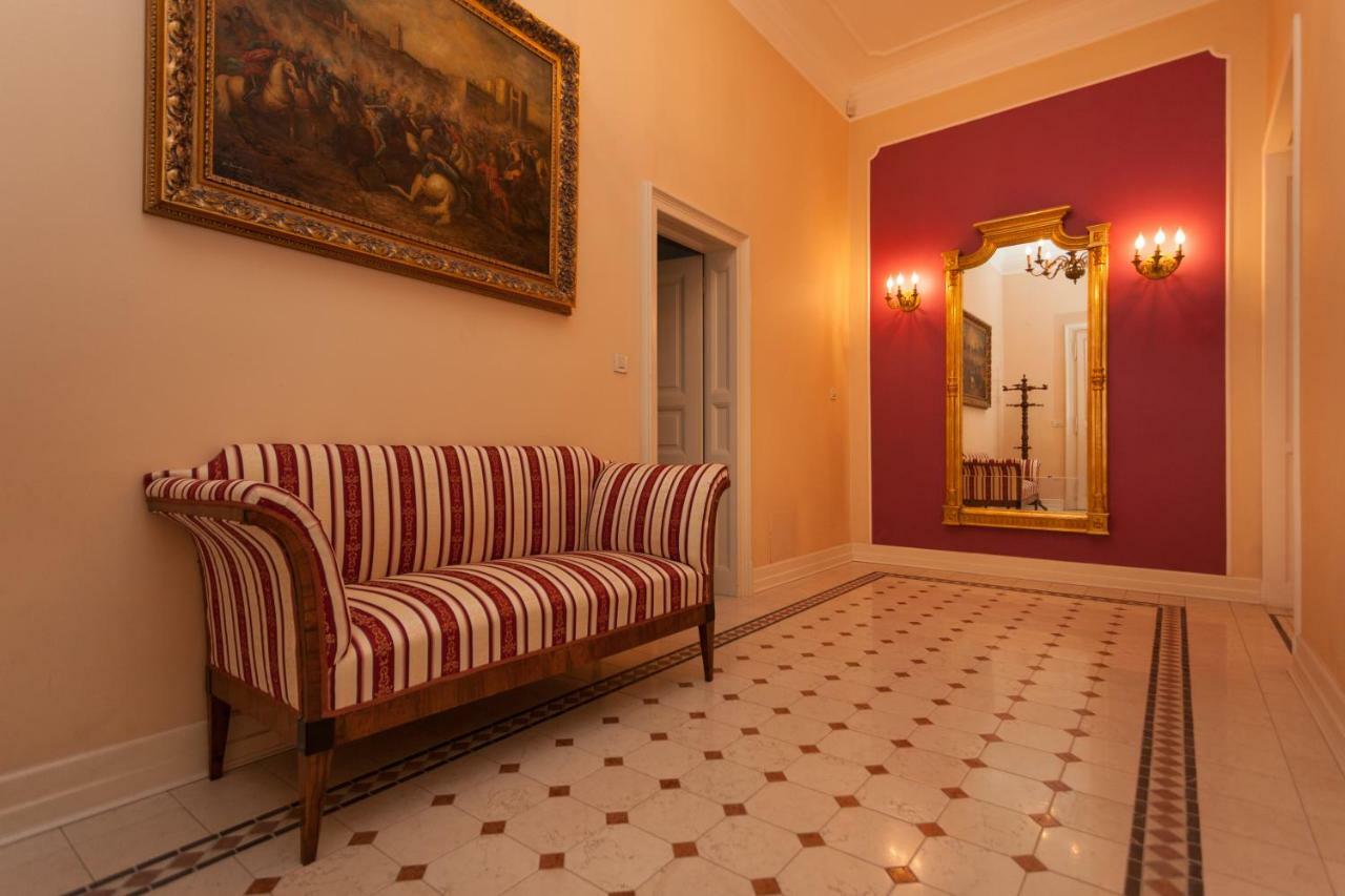 Filip'S Palace Luxurious Apartment Liubliana Exterior foto