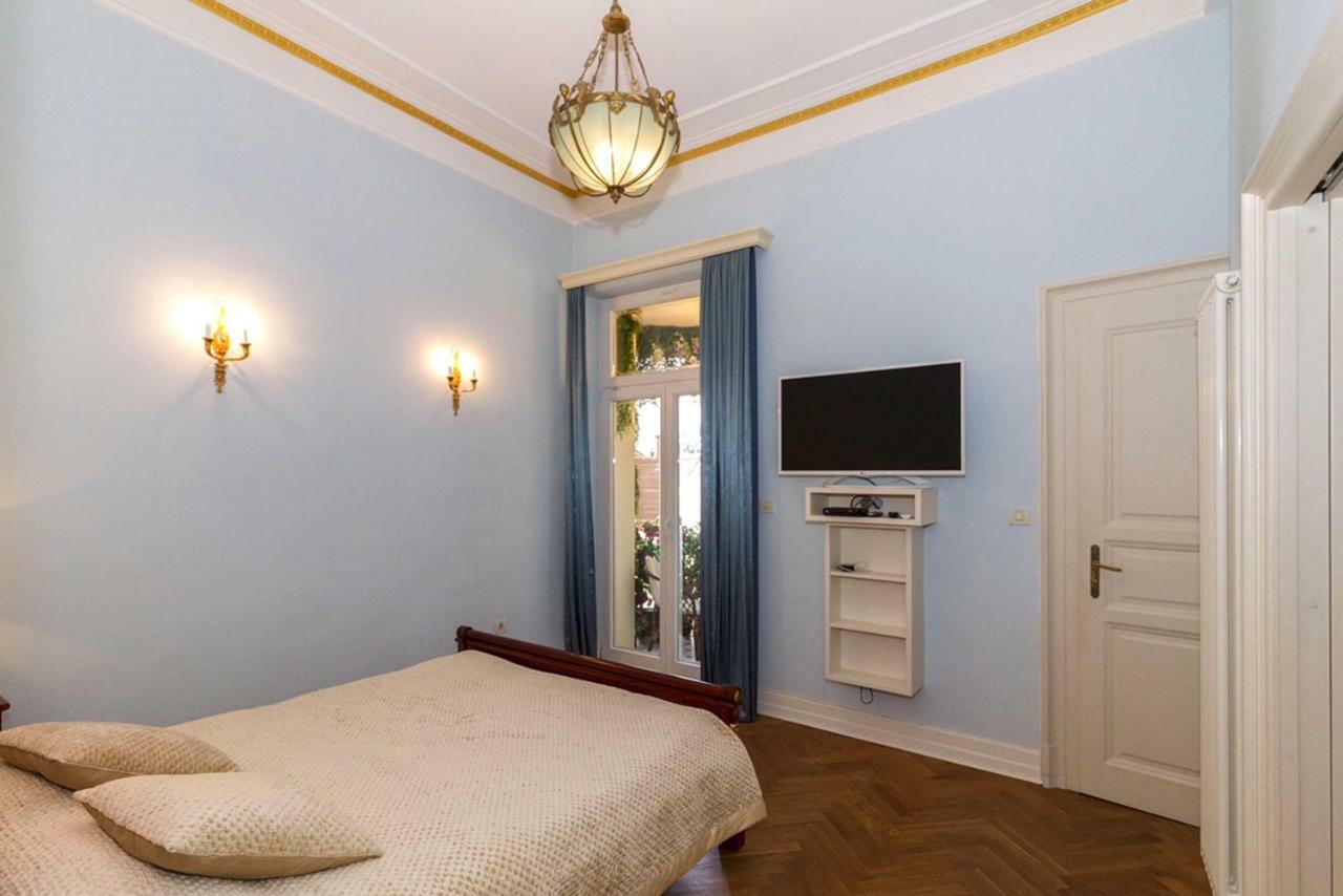 Filip'S Palace Luxurious Apartment Liubliana Exterior foto